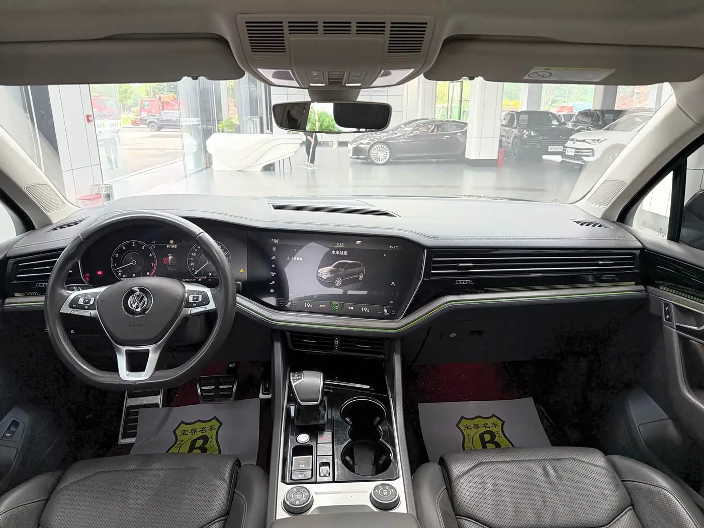 Volkswagen Touareg 2019 — Photo 10/10