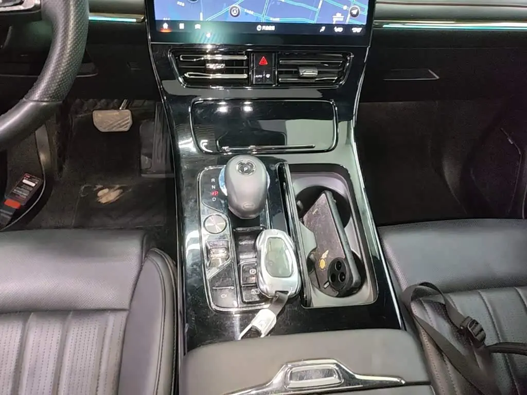 GAC Trumpchi Trumpchi M8 2023 — Şəkil 14/20