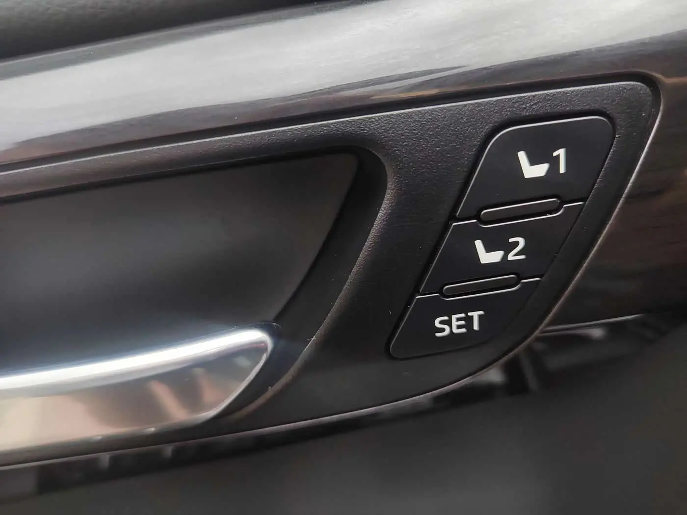 Toyota Crown Kluger 2022 — Photo 14/18