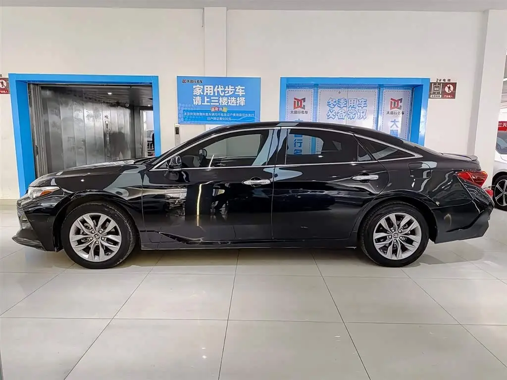 Toyota Avalon 2021 — Photo 3/11