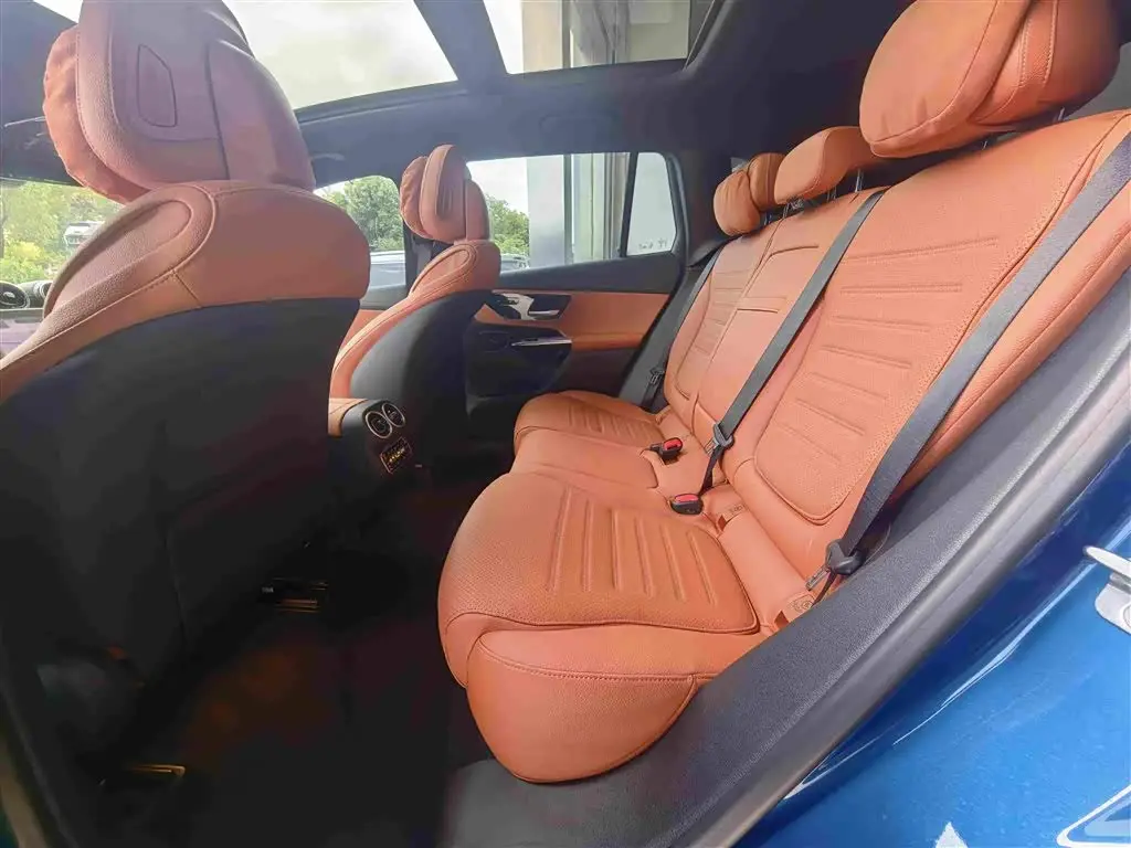 Mercedes-Benz GLC 2023 — Şəkil 6/16