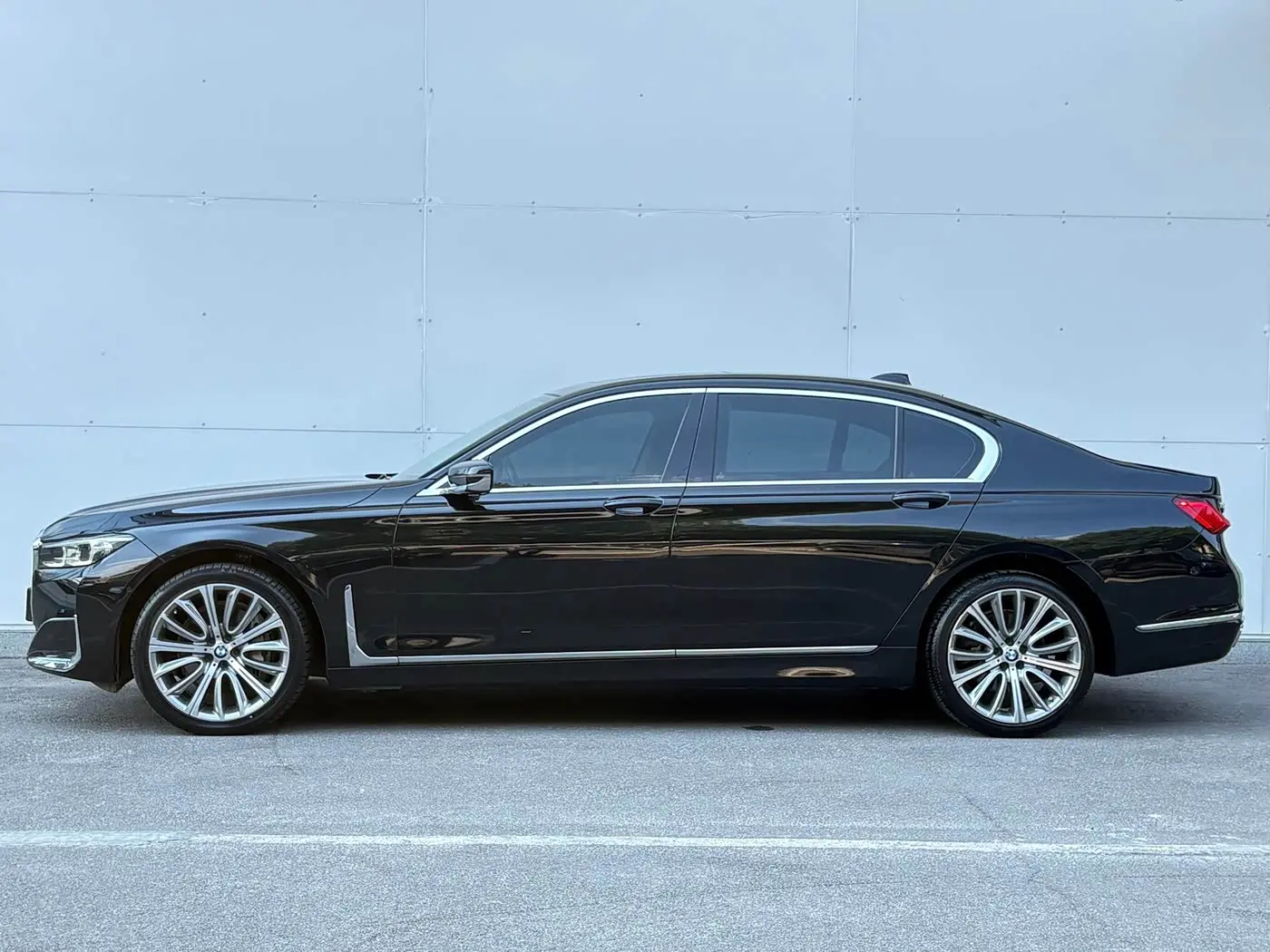 BMW 7 Series 2020 — Photo 3/20