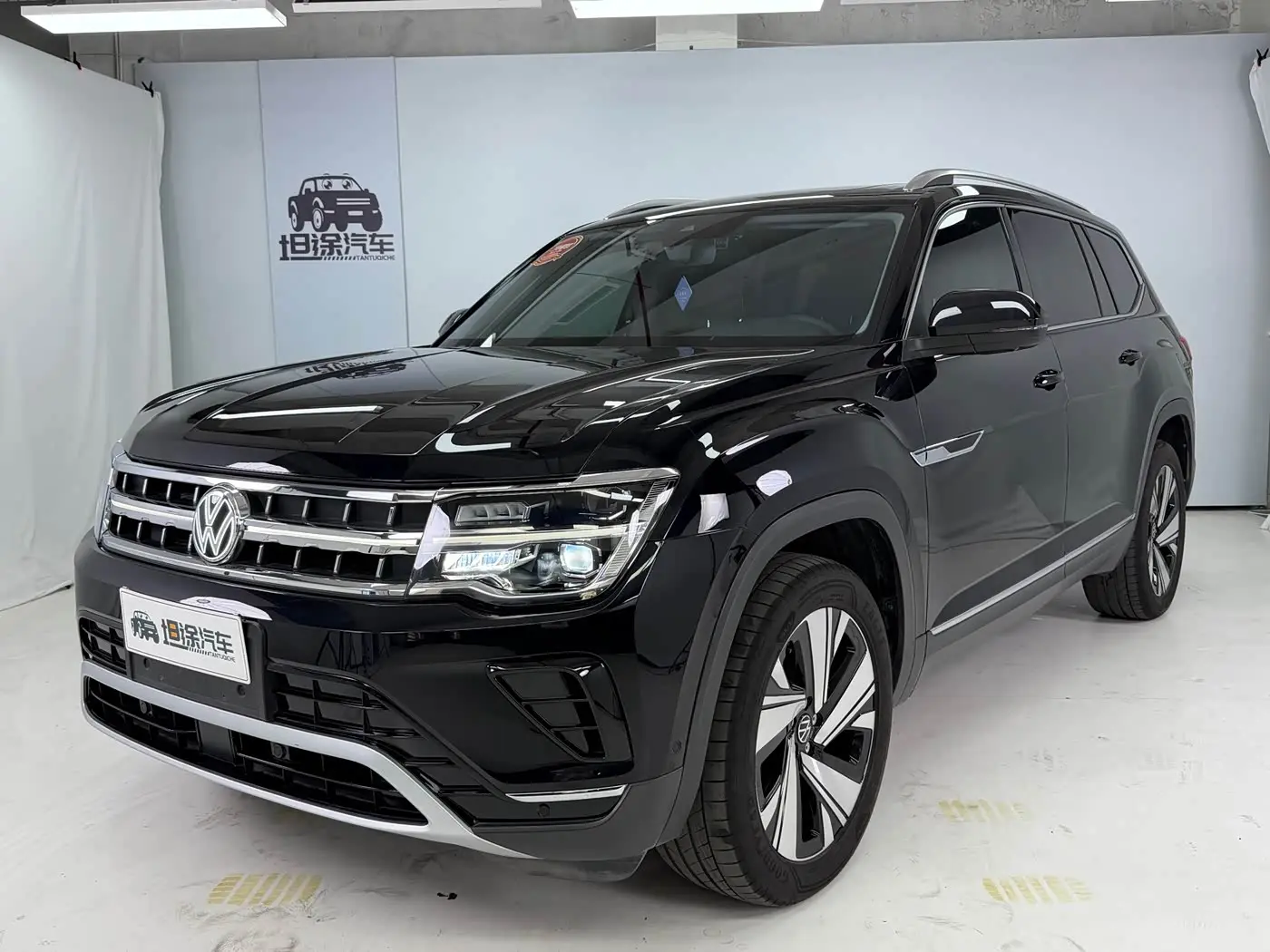 Volkswagen Teramont 2024 — ფოტო 1/20