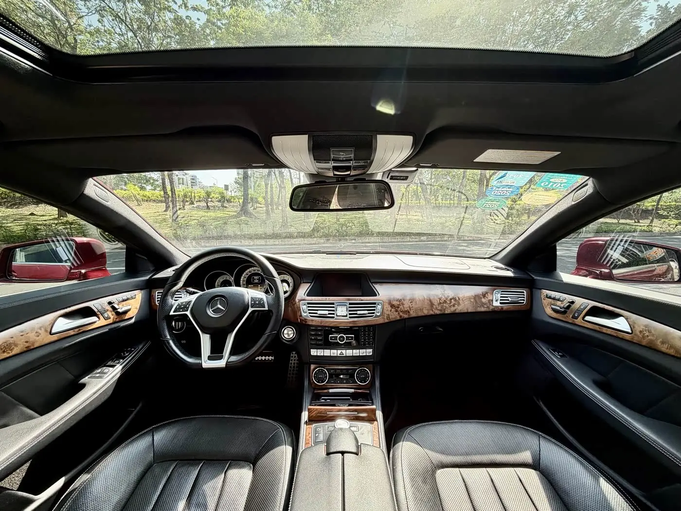Mercedes-Benz CLS 2012 — Photo 5/13