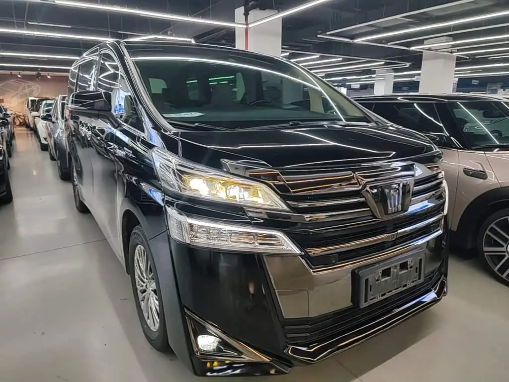 Toyota Vellfire 2022 — Фото 4/20