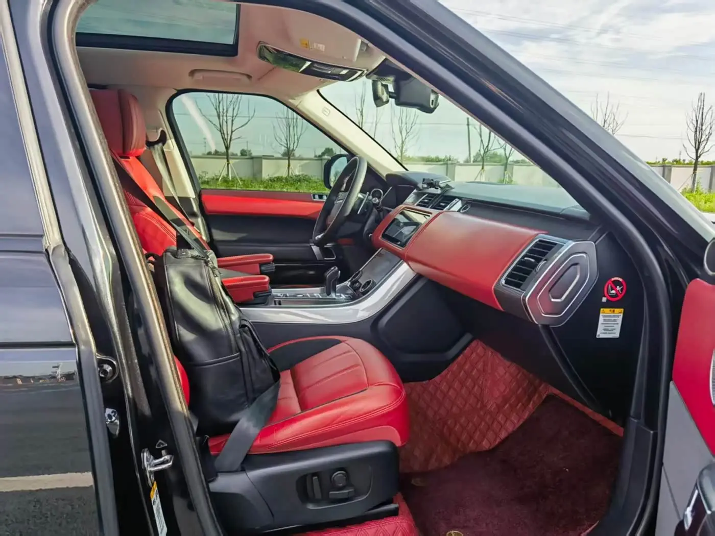Land Rover Range Rover Sport 2019 — Photo 5/10
