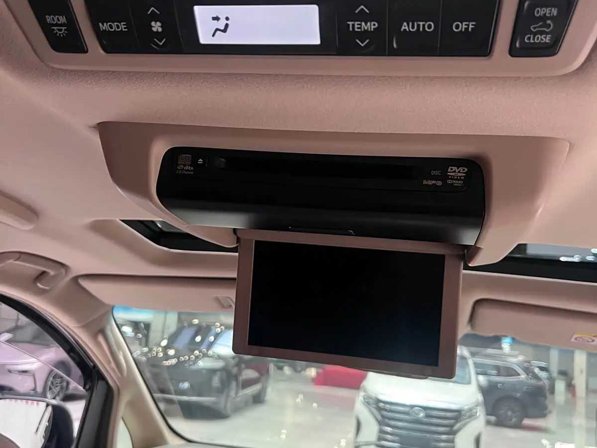 Toyota Alphard 2010 — Photo 20/20