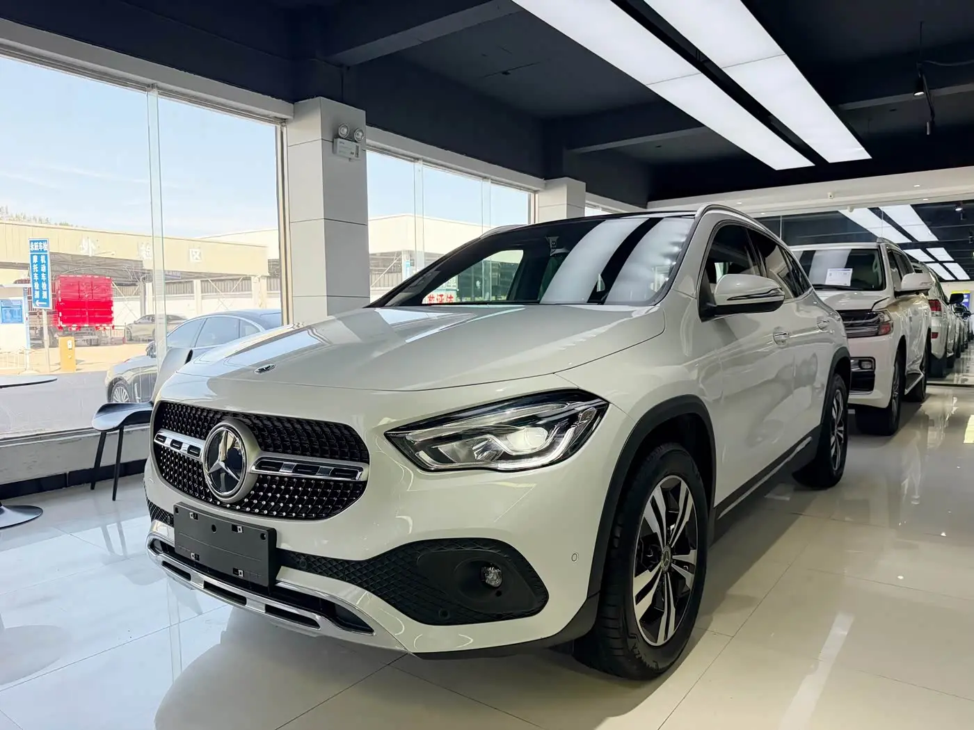 Mercedes-Benz GLA 2020 — Фото 1/17