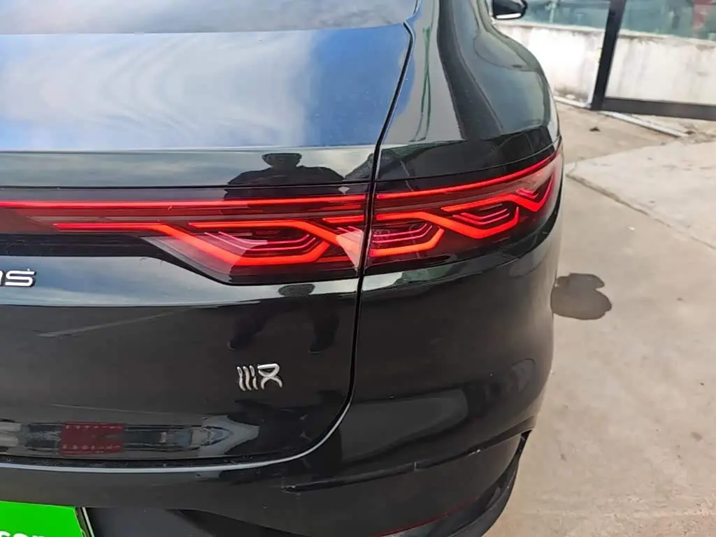BYD Han 2023 — Photo 8/20