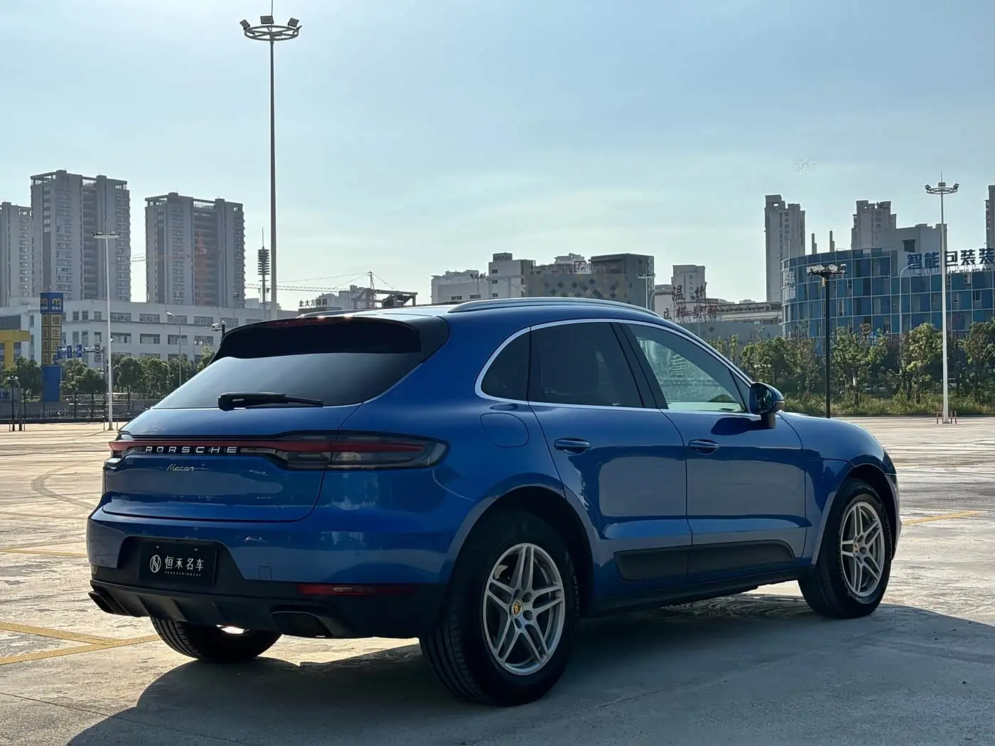 Porsche Macan 2019 — Photo 6/15