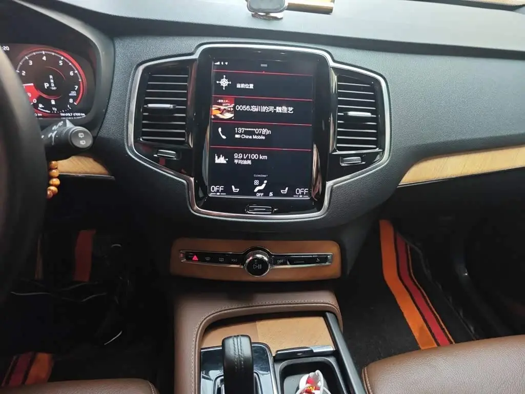 Volvo XC90 2020 — Photo 6/20