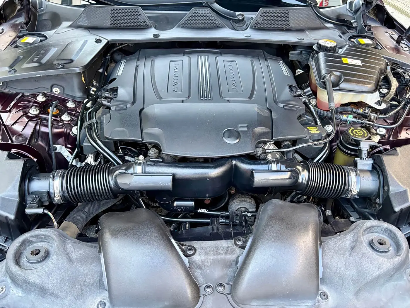 Jaguar XJ 2018 — Şəkil 15/19