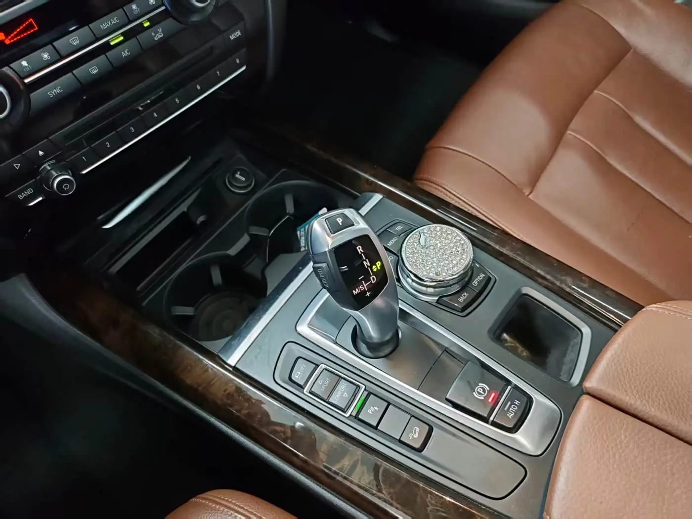 BMW X5 2015 — Фото 10/20