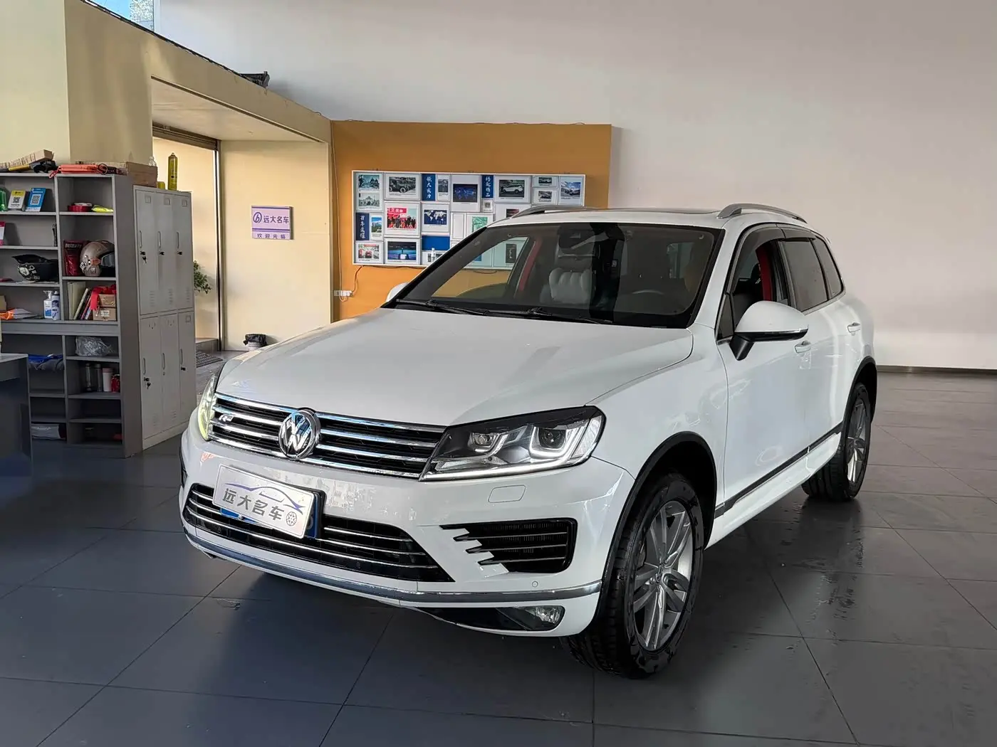 Volkswagen Touareg 2016 — Şəkil 2/10