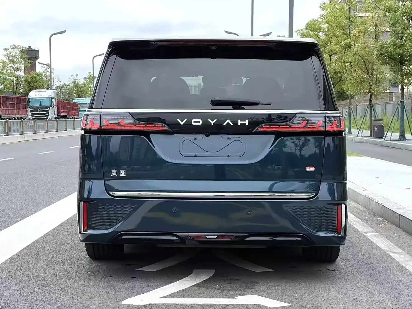 Voyah Auto Voyah Dreamer 2025 — Photo 14/14