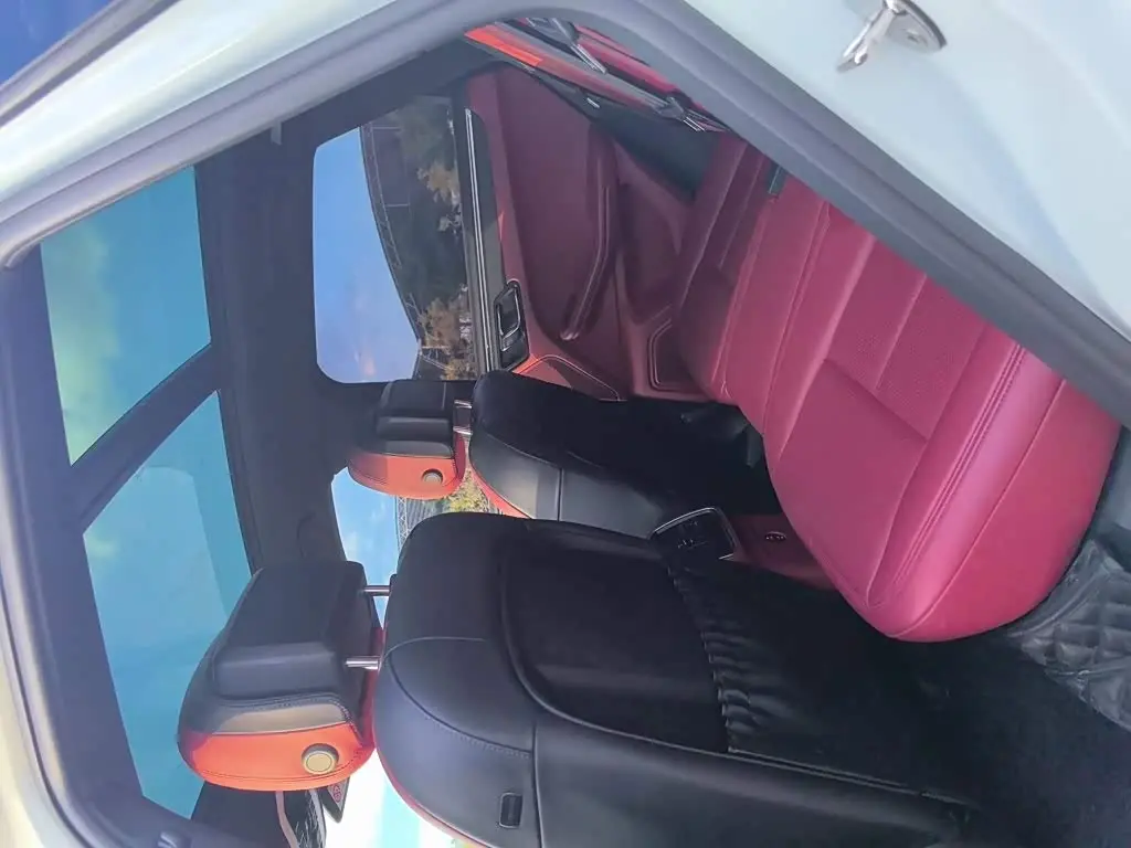 Porsche Macan 2023 — Photo 12/14