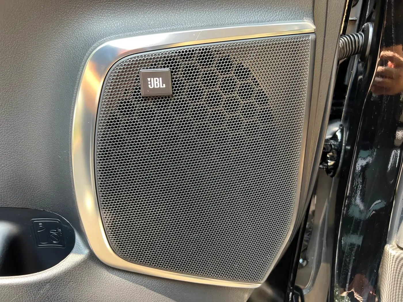 Toyota Vellfire 2022 — Photo 14/18