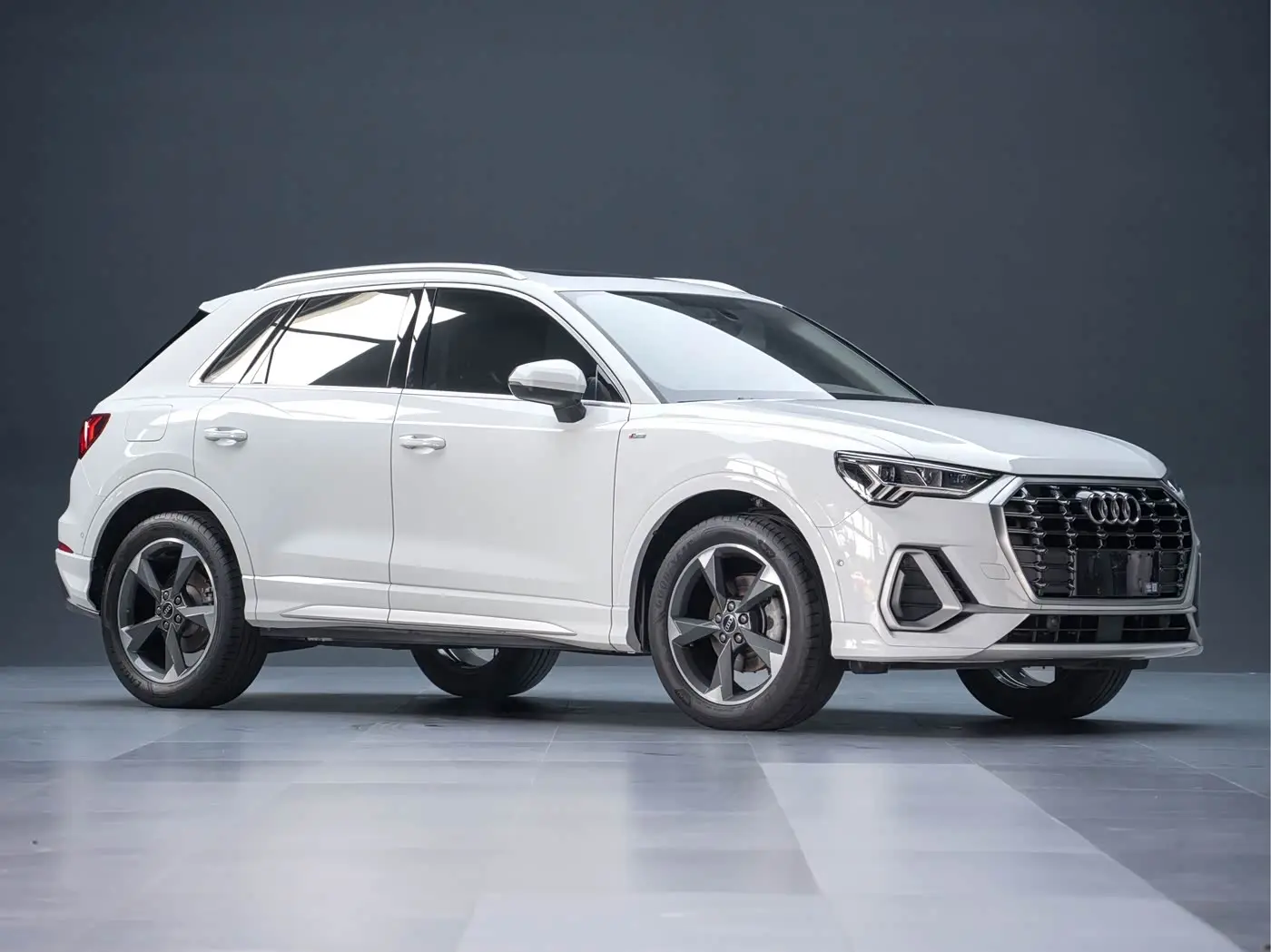Audi Q3 2023 — Фото 7/20