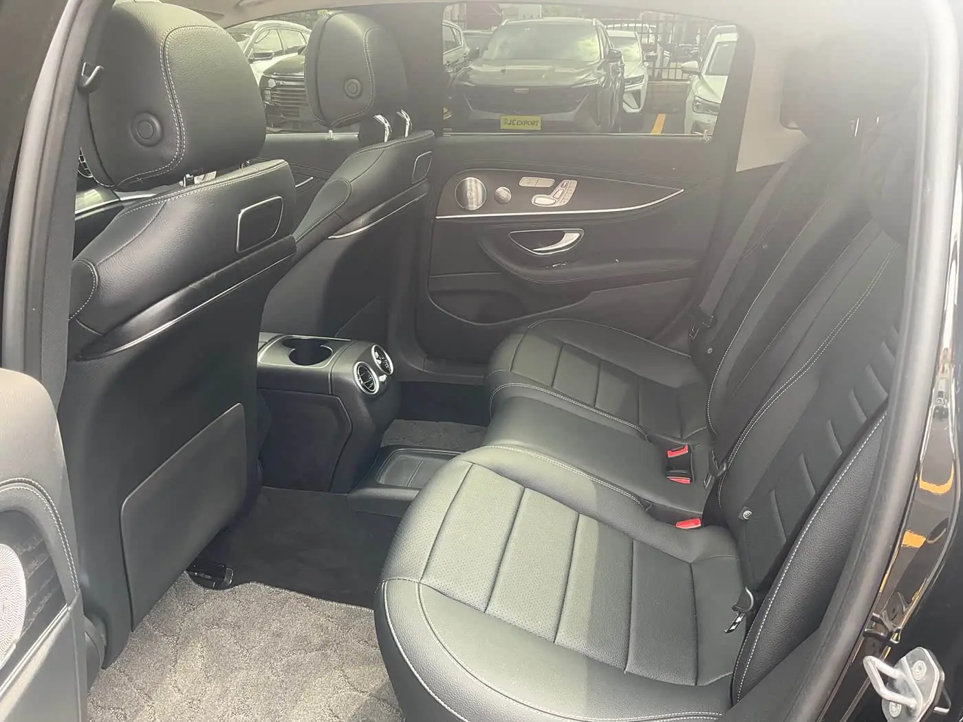 Mercedes-Benz E-Class 2019 — Şəkil 14/19