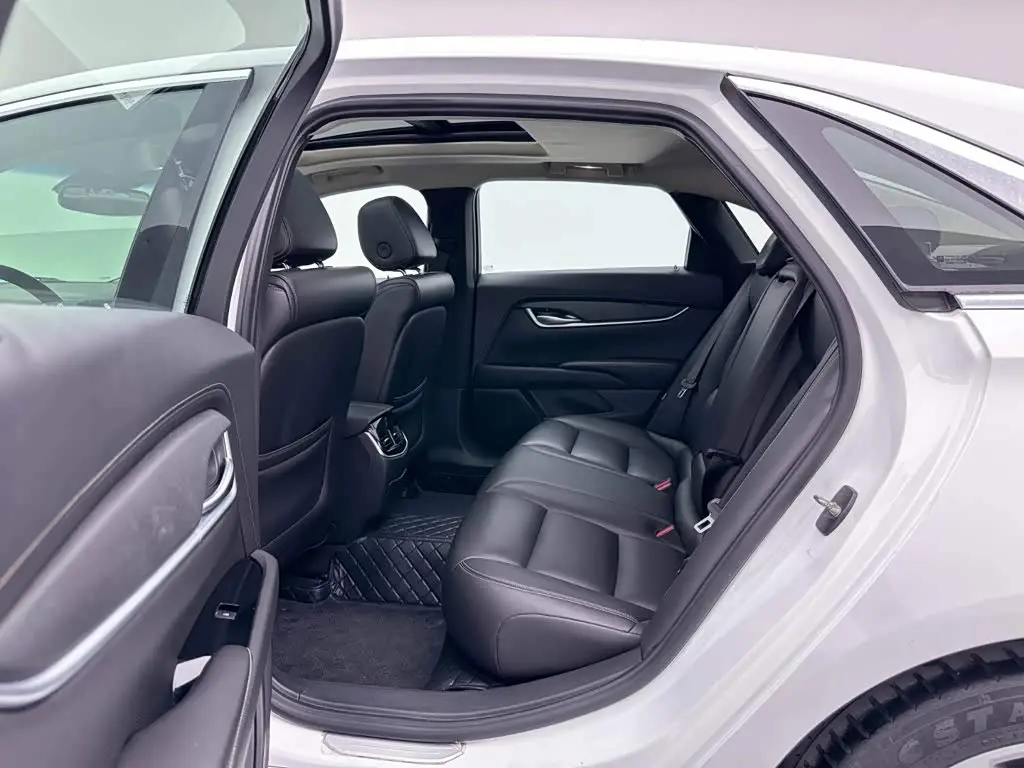 Cadillac XTS 2018 — Фото 18/20