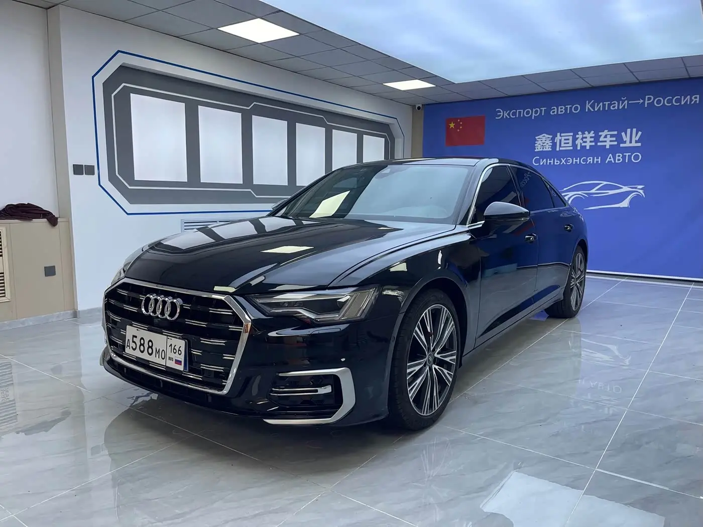 Audi A6L 2025 — Photo 1/9