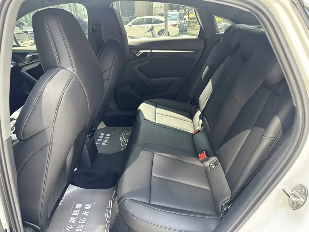 Audi A3 2021 — Photo 8/13