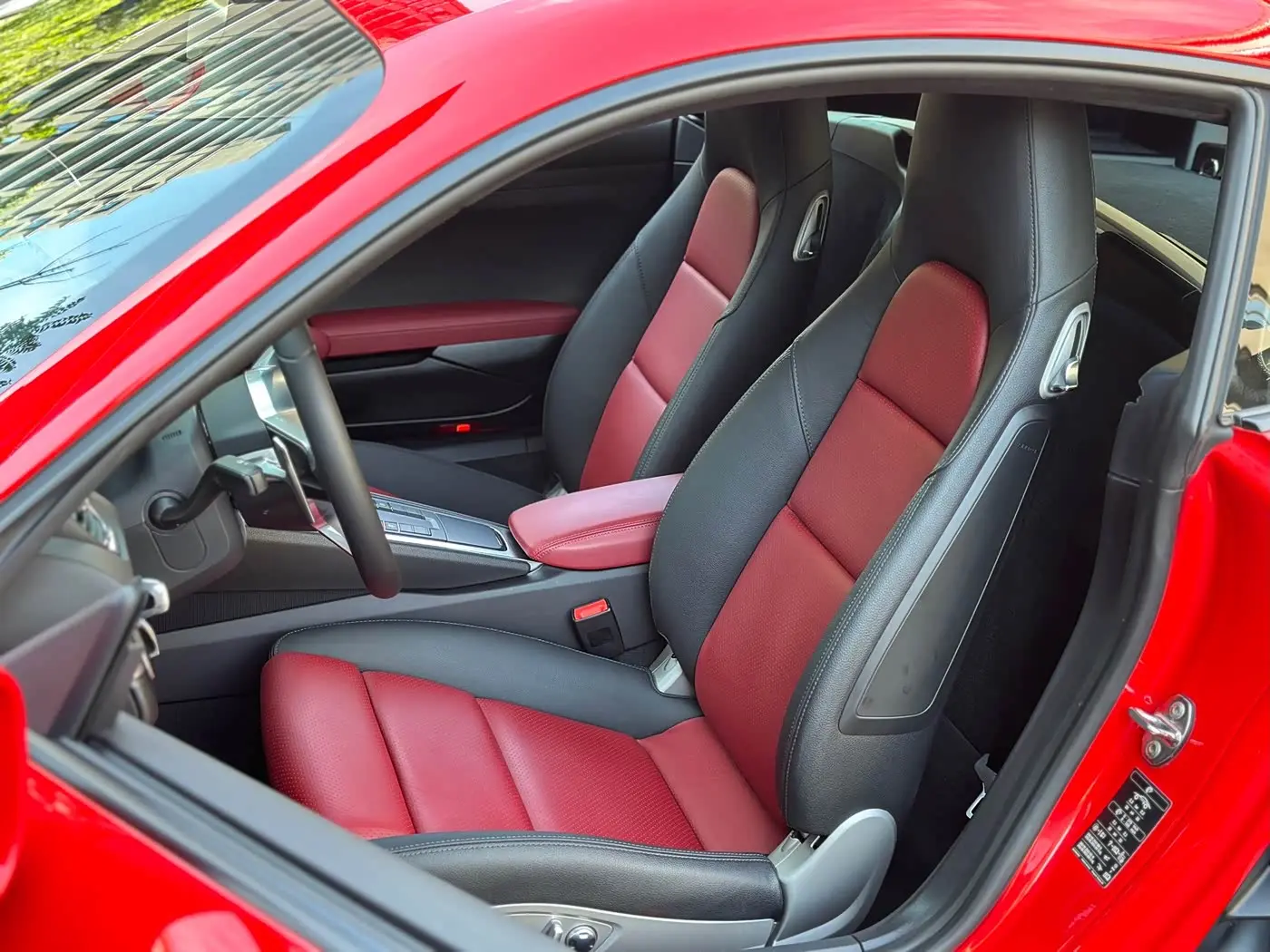 Porsche 718 2021 — Photo 10/13