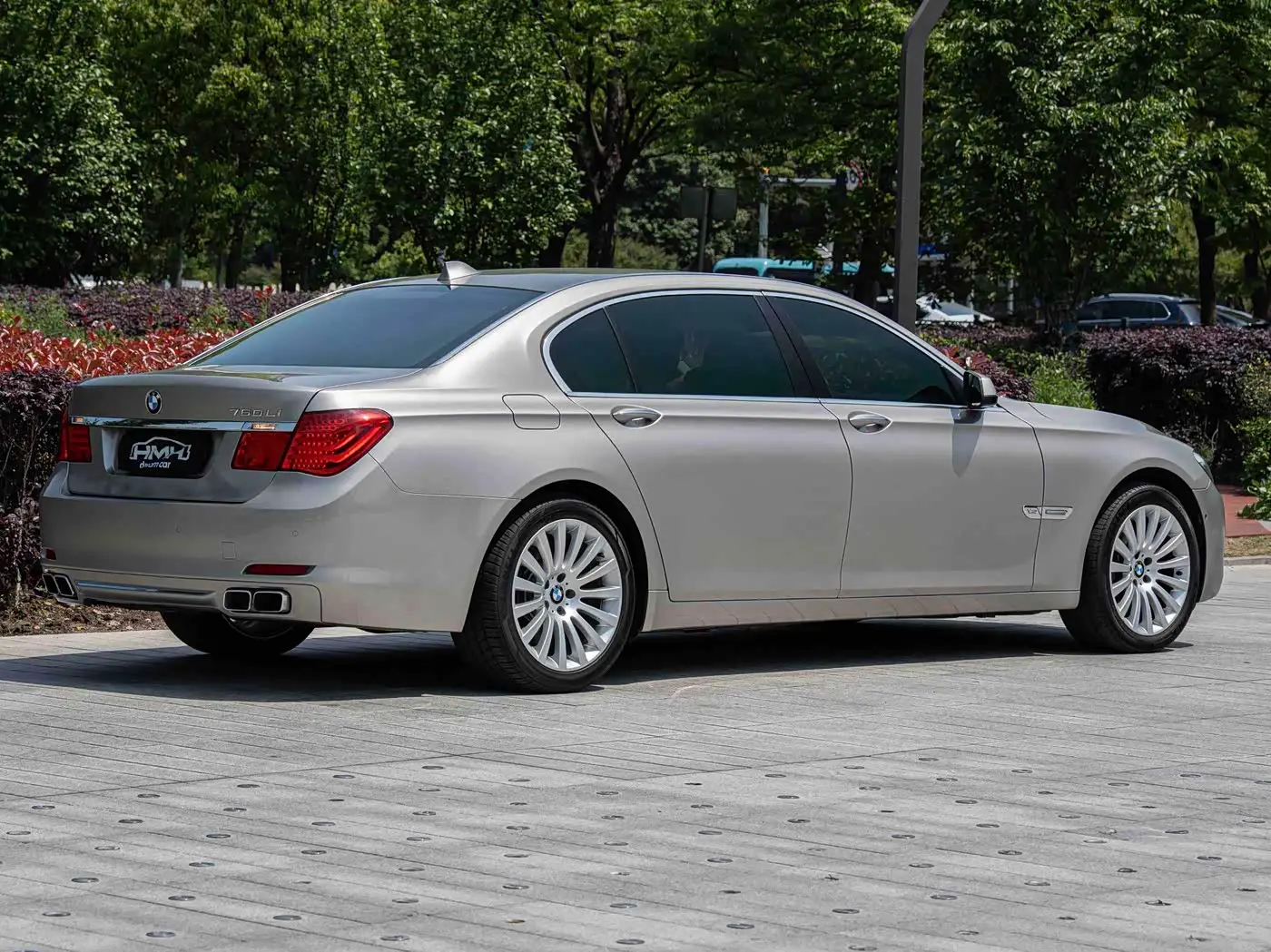 BMW 7 Series 2012 — Photo 13/20