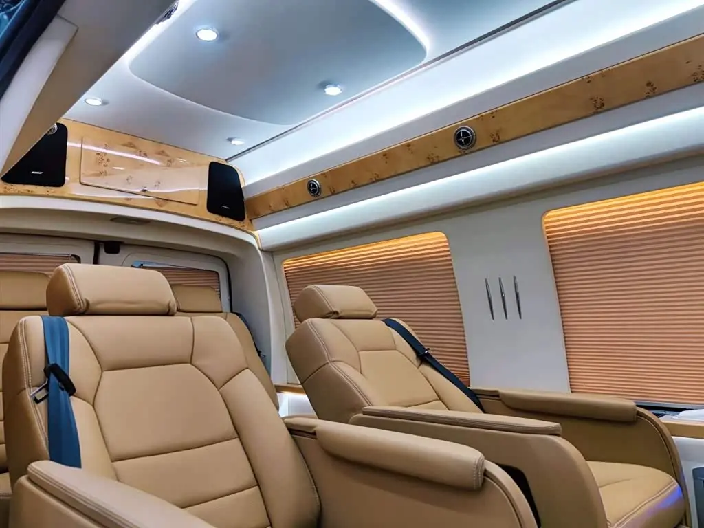 GMC Savana 2020 — Фото 18/20