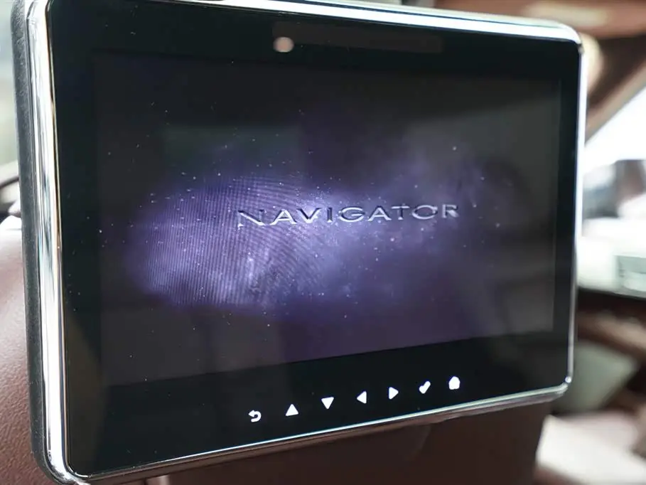 Lincoln Navigator 2022 — Photo 18/20