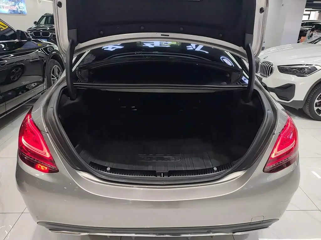 Mercedes-Benz C-Class 2019 — Фото 15/20
