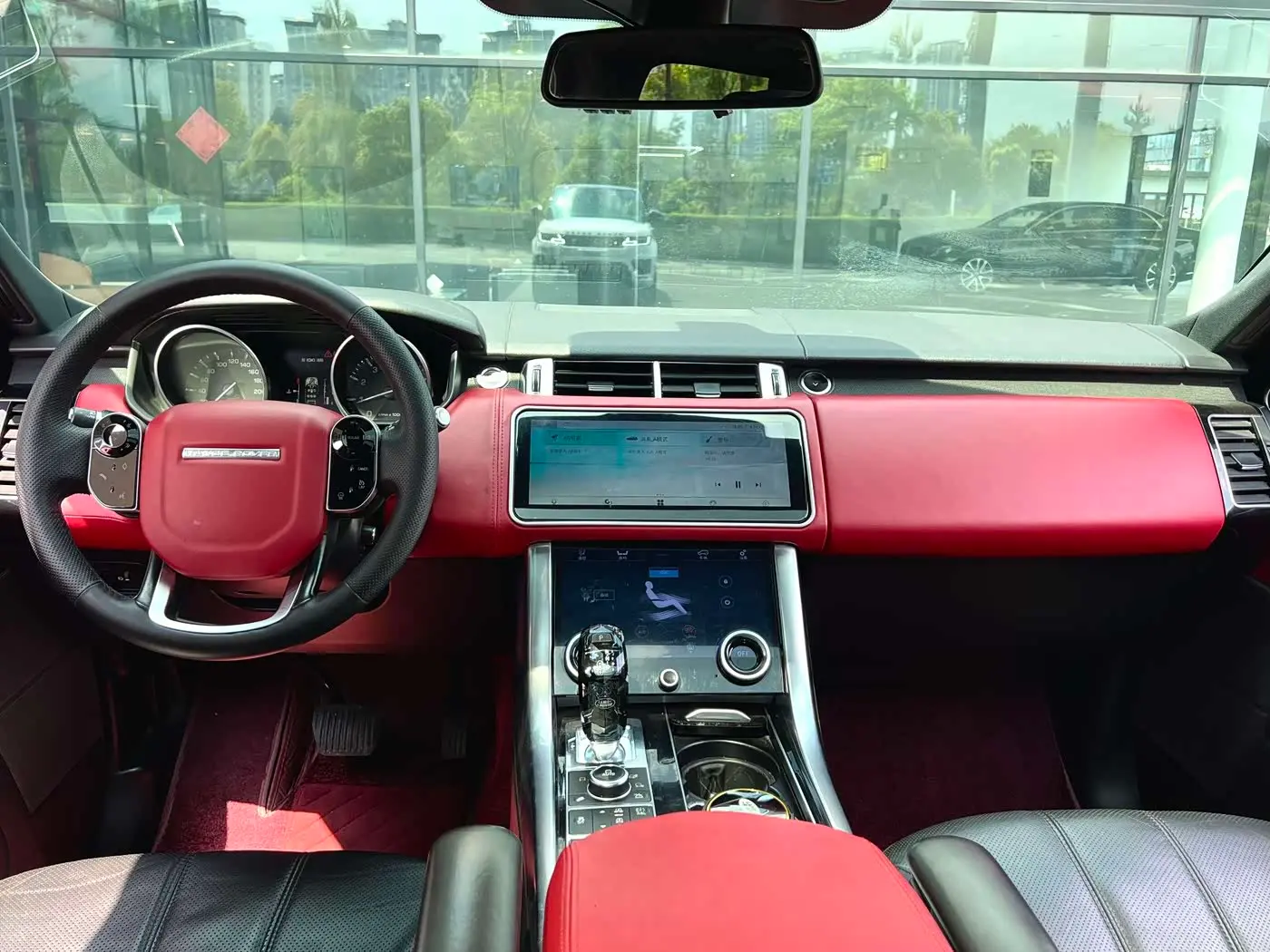 Land Rover Range Rover Sport 2016 — Photo 7/10