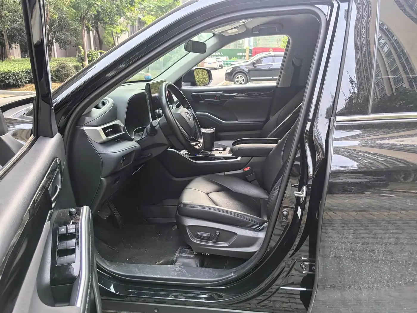 Toyota Highlander 2024 — Şəkil 8/13