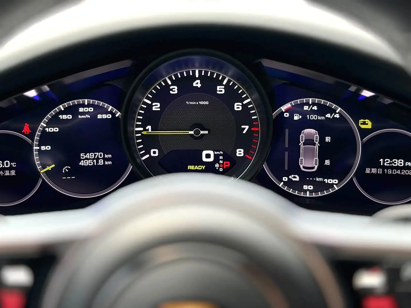 Porsche Cayenne New Energy 2021 — Фото 8/14