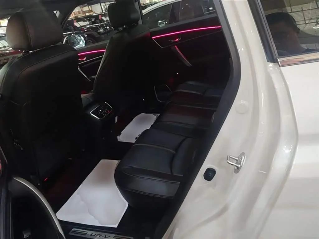 Honda UR-V 2021 — Photo 17/20