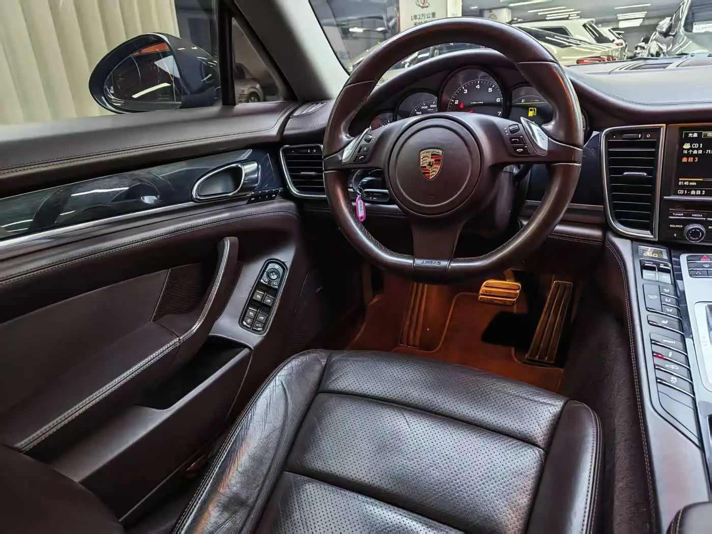 Porsche Panamera 2012 — Photo 17/20
