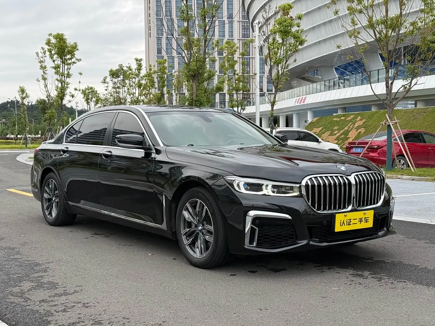 BMW 7 Series 2014 — Фото 9/16