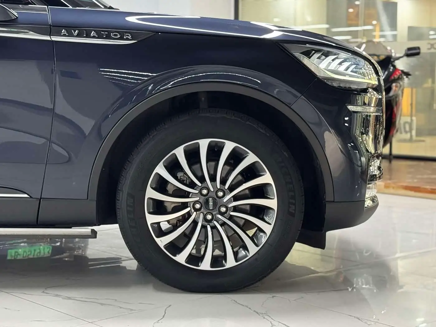 Lincoln Aviator 2023 — Фото 10/20