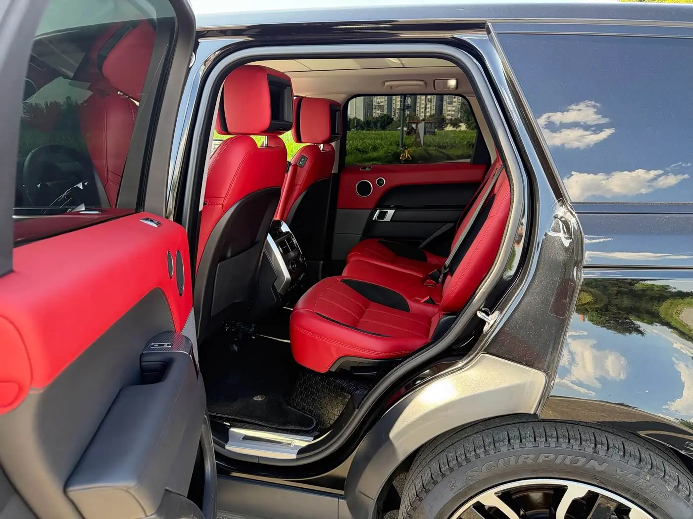 Land Rover Range Rover Sport 2021 — Photo 17/20