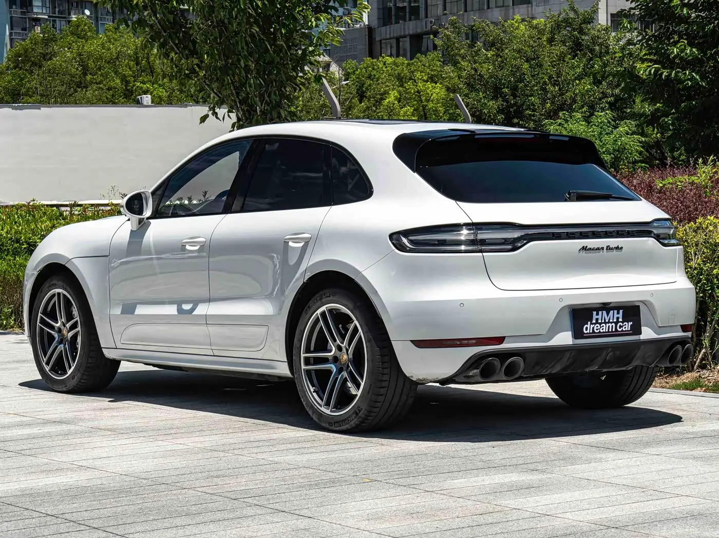 Porsche Macan 2022 — Photo 10/20