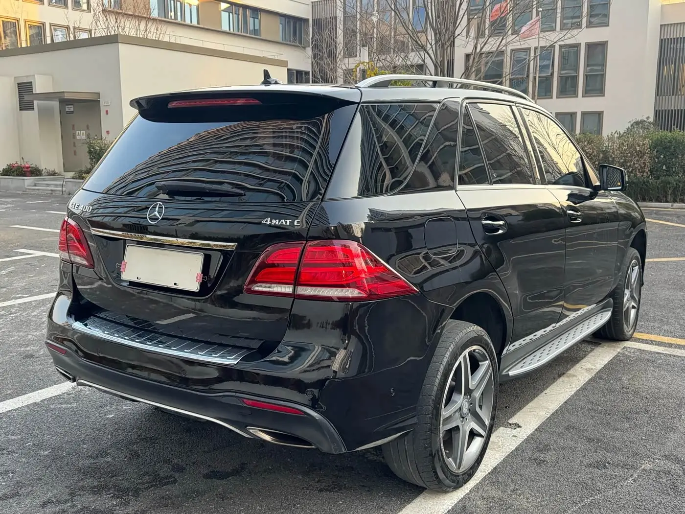 Mercedes-Benz GLE 2017 — Photo 4/20