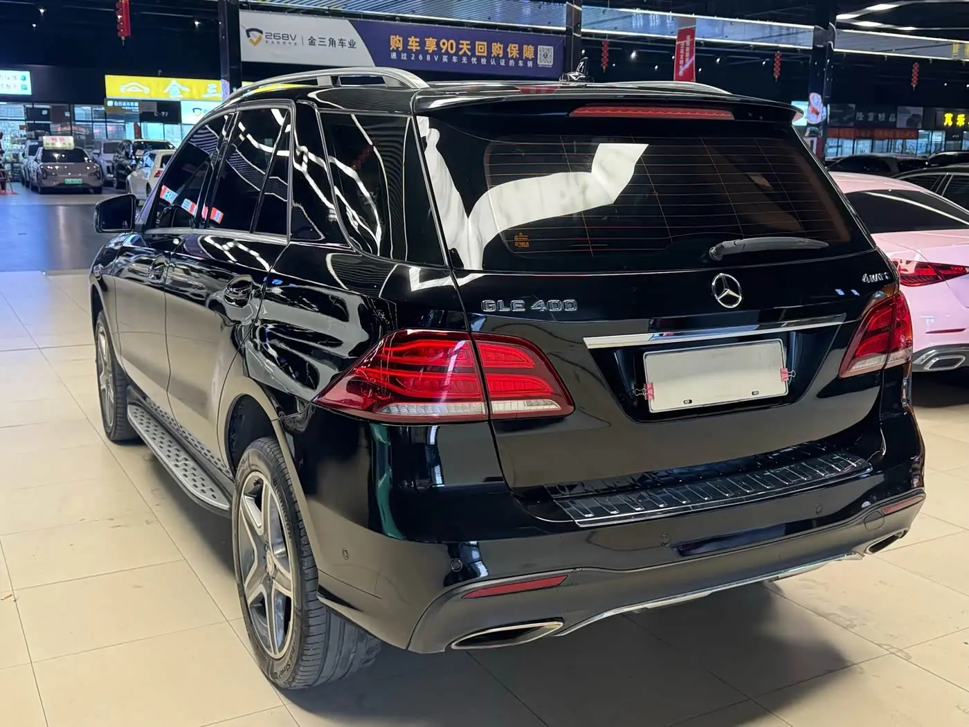 Mercedes-Benz GLE 2017 — Photo 15/20