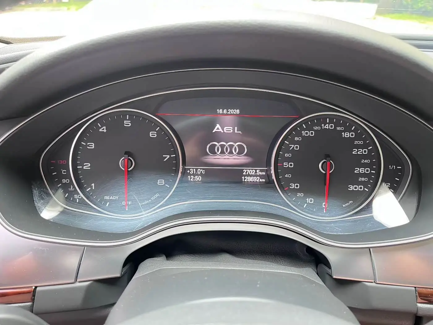 Audi A6L 2017 — Photo 9/9