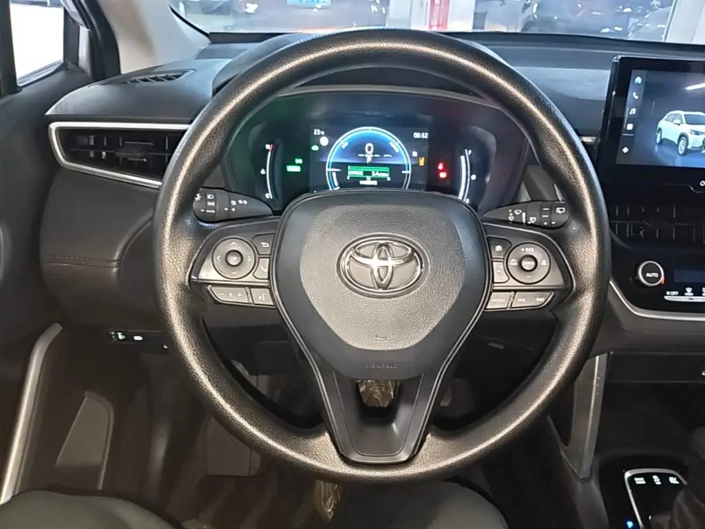 Toyota Corolla Cross 2024 — Фото 11/20