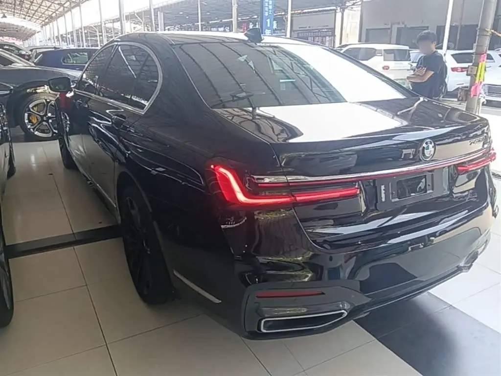 BMW 7 Series 2020 — Photo 5/20