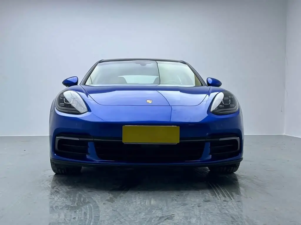 Porsche Panamera 2017 — Photo 2/19
