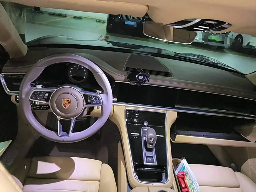 Porsche Panamera 2018 — Photo 12/13