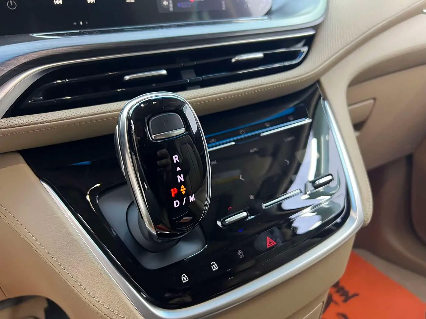 Buick GL8 2021 — Photo 12/20
