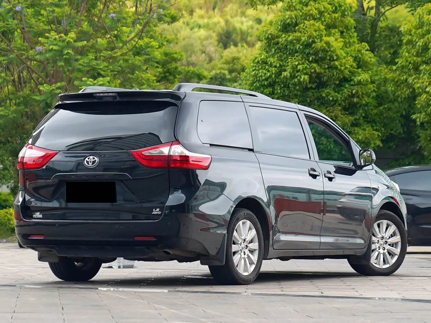 Toyota Sienna 2017 — Photo 3/13