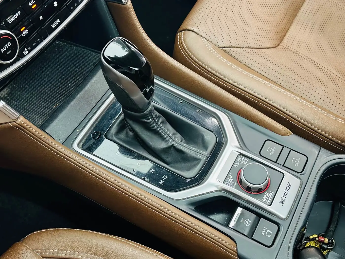 Subaru Forester 2019 — Şəkil 13/20
